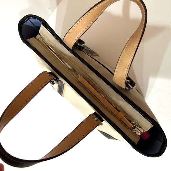 Coach Canvas & Leather Small Tote Excellent Condition - Picture 11 of 11